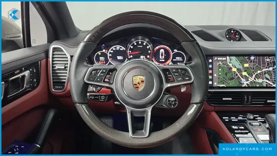 PORSCHE CAYENNE 3.0 COUPE PLATINUM EDITION
