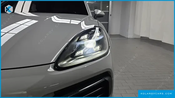 PORSCHE CAYENNE 3.0 COUPE PLATINUM EDITION