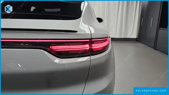 PORSCHE CAYENNE 3.0 COUPE PLATINUM EDITION