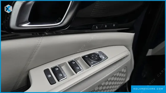KIA CARNIVAL HEV 7SEATER GRAVITY