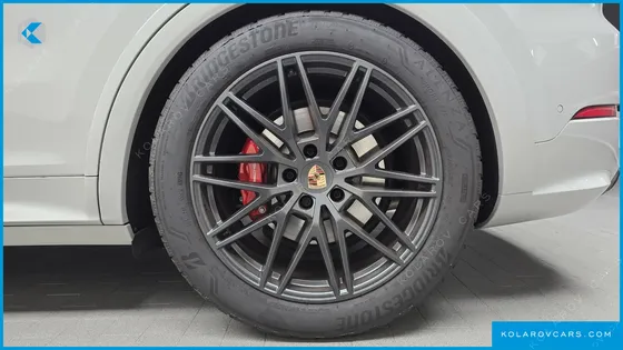 PORSCHE CAYENNE 4.0 GTS COUPE