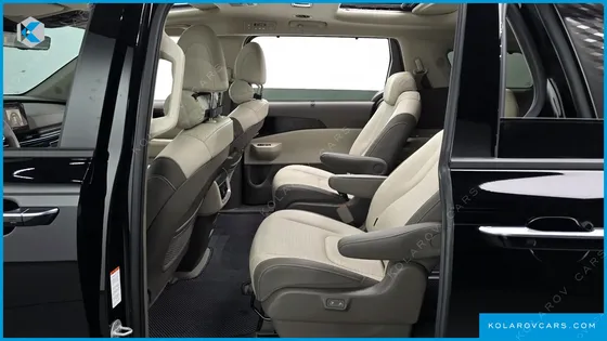 KIA CARNIVAL GASOLINE 9-SEATER GRAVITY