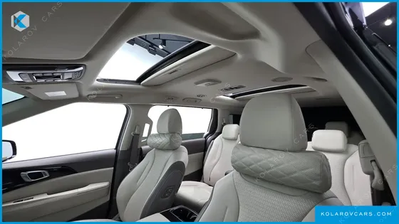 KIA CARNIVAL GASOLINE 9-SEATER GRAVITY