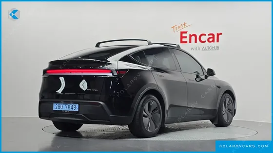 TESLA MODEL Y LONG RANGE AWD