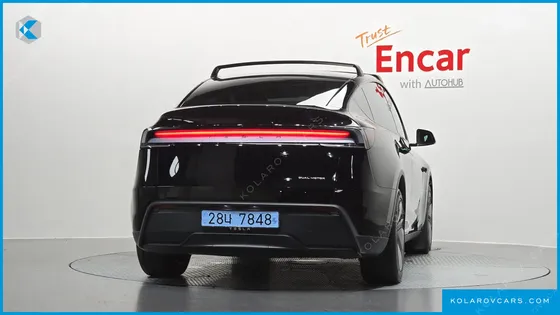 TESLA MODEL Y LONG RANGE AWD
