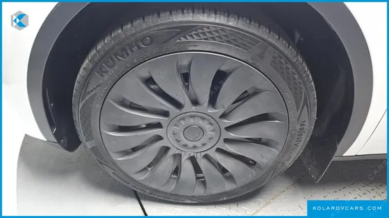 TESLA MODEL Y RWD