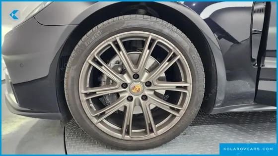 PORSCHE PANAMERA 2.9 AWD PLATINUM EDITION