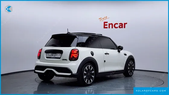 MINI COOPER CLASSIC LAUNCH PACK
