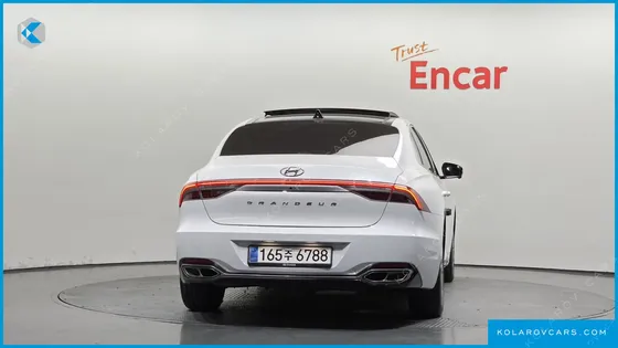 HYUNDAI GRANDEUR CALLIGRAPHY