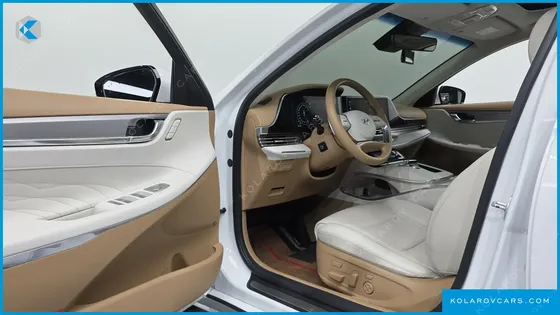 HYUNDAI GRANDEUR CALLIGRAPHY