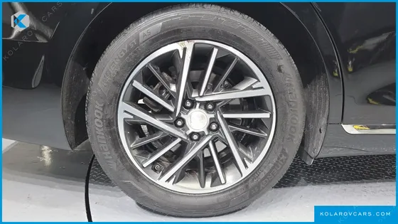 HYUNDAI GRANDEUR 2.5