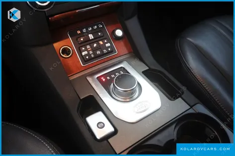 LAND ROVER DISCOVERY 3.0 SDV6 HSE