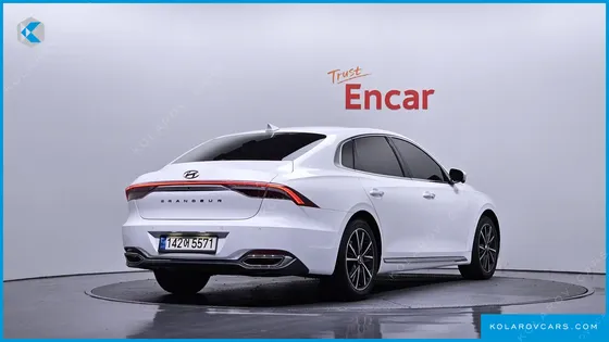 HYUNDAI GRANDEUR 3.3