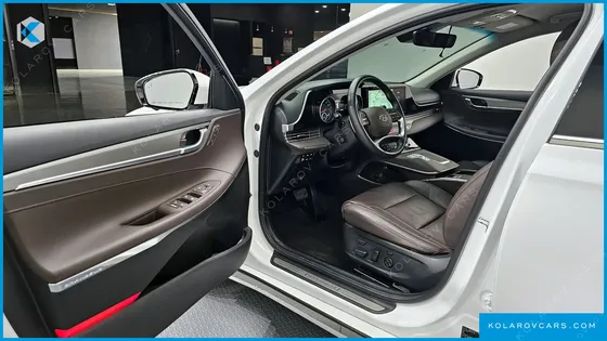 HYUNDAI GRANDEUR 3.3