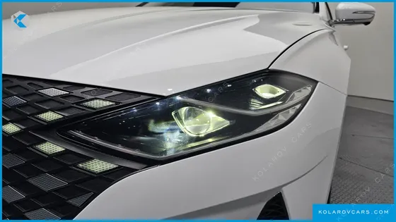 HYUNDAI GRANDEUR 3.3