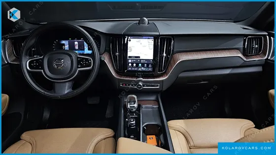 VOLVO XC60 B5 INSCRIPTION