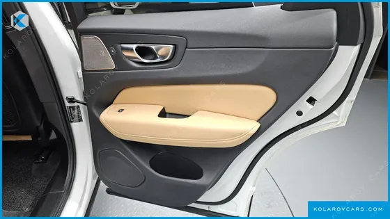 VOLVO XC60 B5 INSCRIPTION
