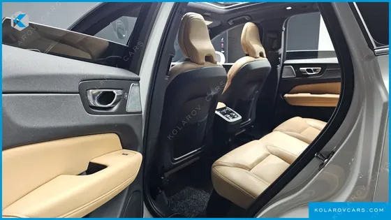 VOLVO XC60 B5 INSCRIPTION