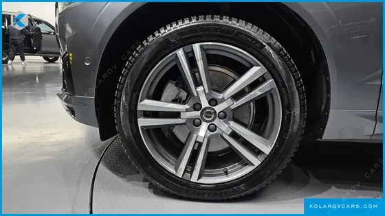 VOLVO XC60 T8 R-DESIGN