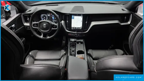VOLVO XC60 T8 R-DESIGN