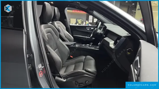 VOLVO XC60 T8 R-DESIGN