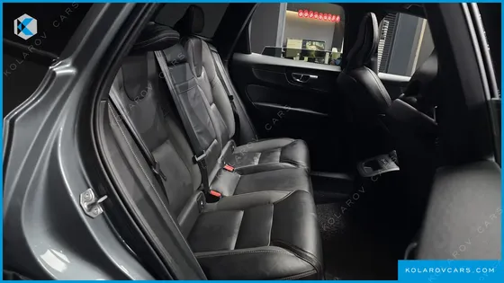 VOLVO XC60 T8 R-DESIGN