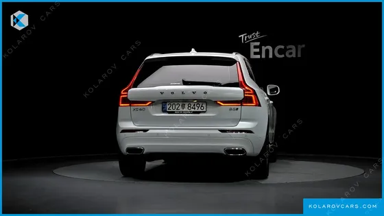 VOLVO XC60 B5 INSCRIPTION