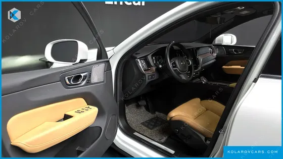 VOLVO XC60 B5 INSCRIPTION