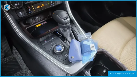 TOYOTA RAV4 2,5 4WD HYBRID LTD