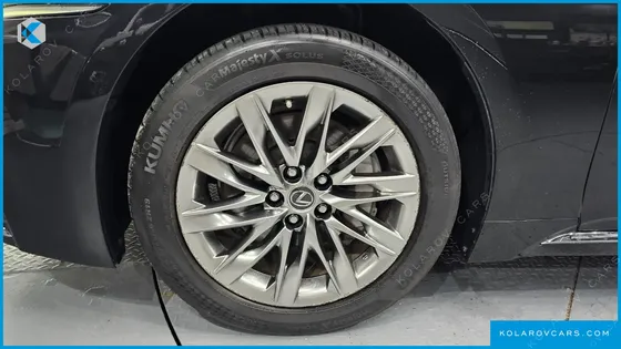 LEXUS LS 3.5 LUXURY AWD