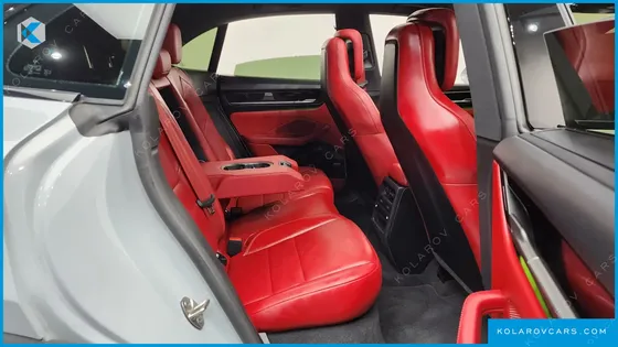 PORSCHE MACAN BASE 4