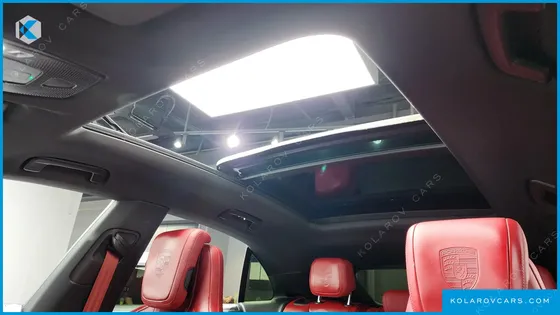 PORSCHE MACAN BASE 4