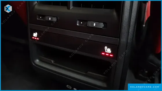 PORSCHE MACAN BASE 4