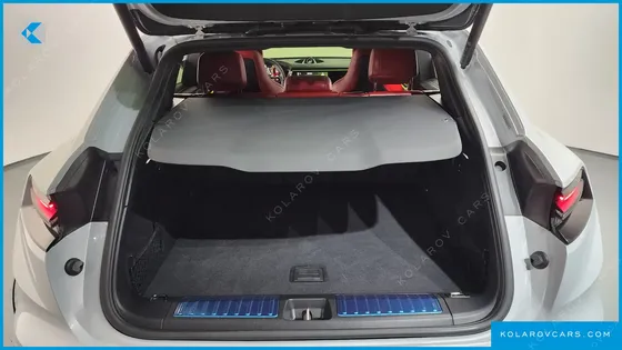 PORSCHE MACAN BASE 4
