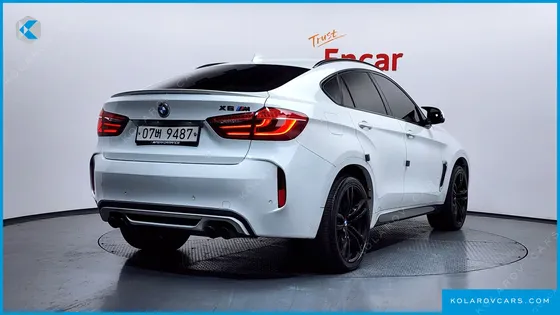 BMW X6M 4.4