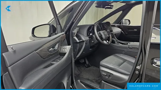 TOYOTA ALPHARD 2.5 HEV EXECUTIVE AWD