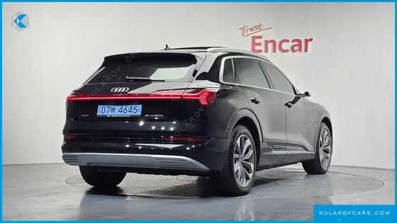 AUDI E-TRON 55 QUATTRO