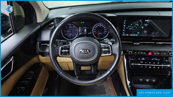 KIA CARNIVAL 9-SEATER NOBLESSE