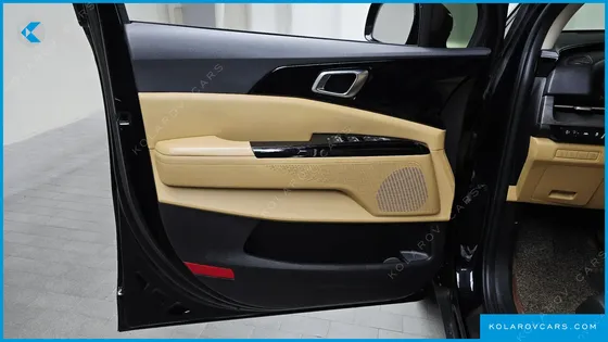 KIA CARNIVAL 9-SEATER NOBLESSE