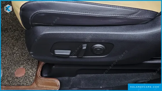 KIA CARNIVAL 9-SEATER NOBLESSE