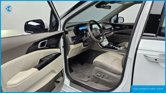 KIA CARNIVAL 7-SEATER HI-LIMOUSINE