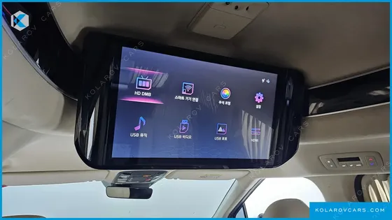 KIA CARNIVAL 7-SEATER HI-LIMOUSINE