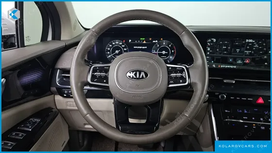 KIA CARNIVAL 9-SEATER HI-LIMOUSINE