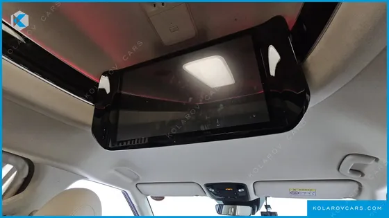 KIA CARNIVAL 9-SEATER HI-LIMOUSINE