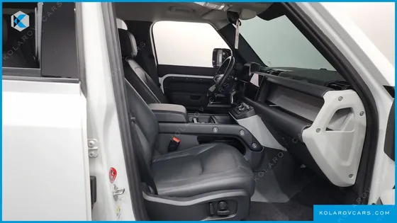 LAND ROVER DEFENDER 110 D300 HSE