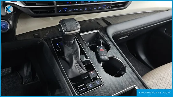 TOYOTA SIENNA 2.5 HYBRID AWD