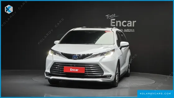 TOYOTA SIENNA 2.5 HYBRID AWD