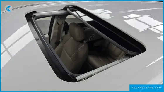 TOYOTA SIENNA 2.5 HYBRID AWD