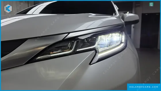 TOYOTA SIENNA 2.5 HYBRID AWD