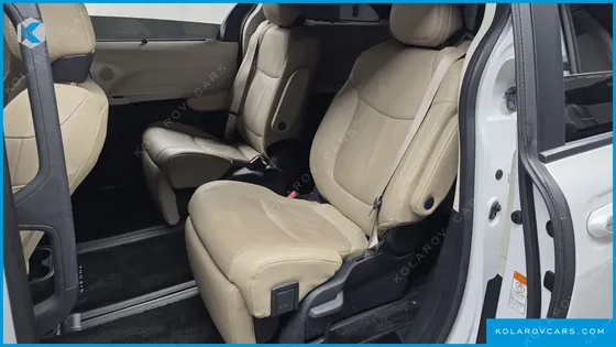 TOYOTA SIENNA 2.5 HYBRID AWD